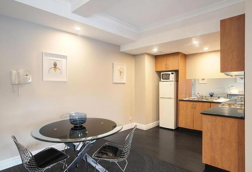 Sydney Airport Suites