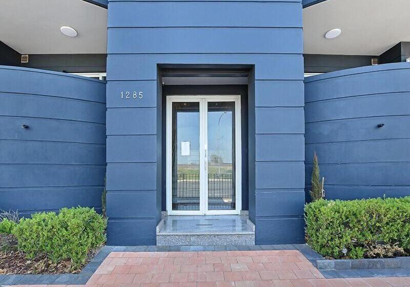 Sydney Airport Suites