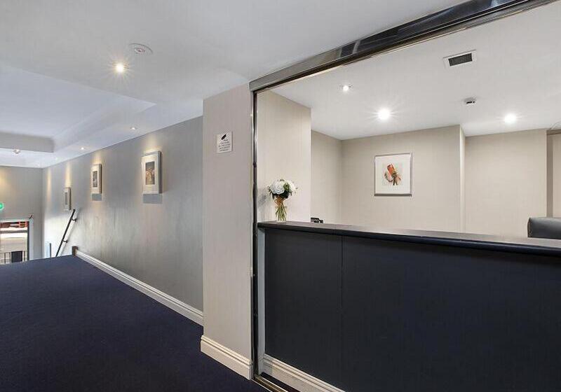 Sydney Airport Suites