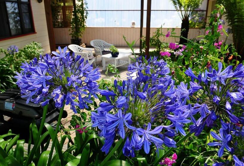 The Crays Accommodation