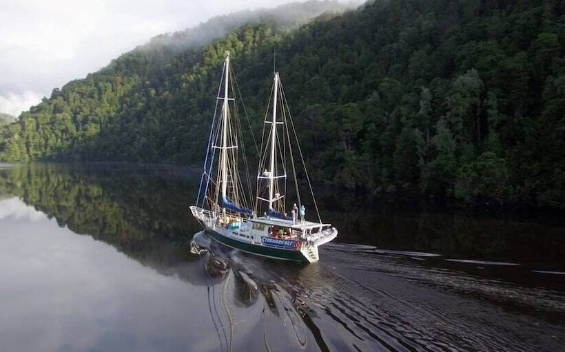 The Crays Accommodation