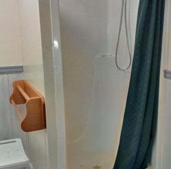 The Crays Accommodation