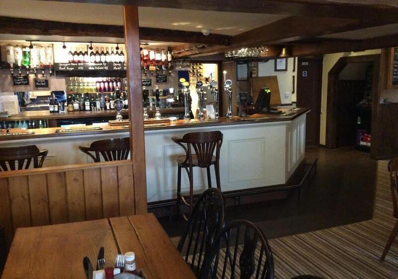 The Silverton Inn   B&b