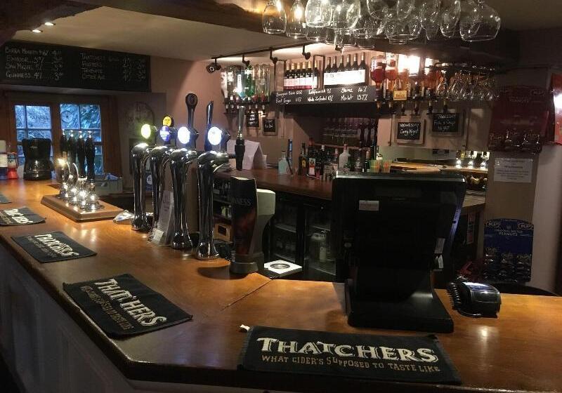 The Silverton Inn   B&b