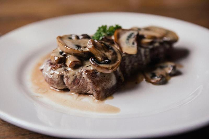 The Silverton Inn   B&b