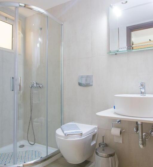 Theo Beach Hotel Apartments