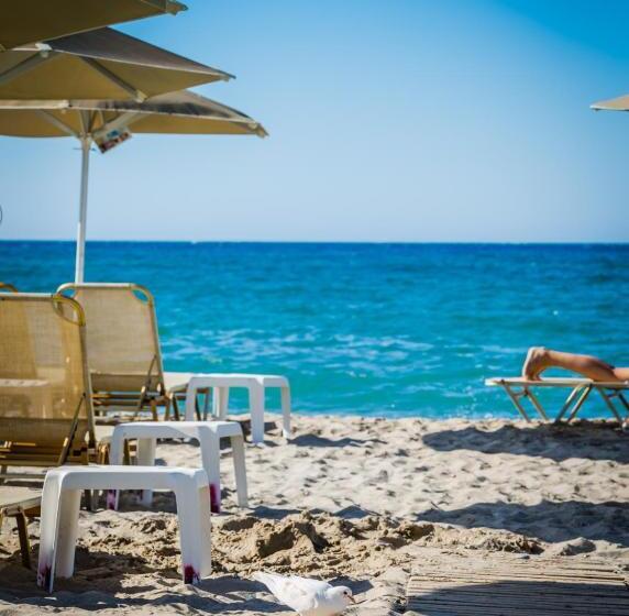 Theo Beach Hotel Apartments