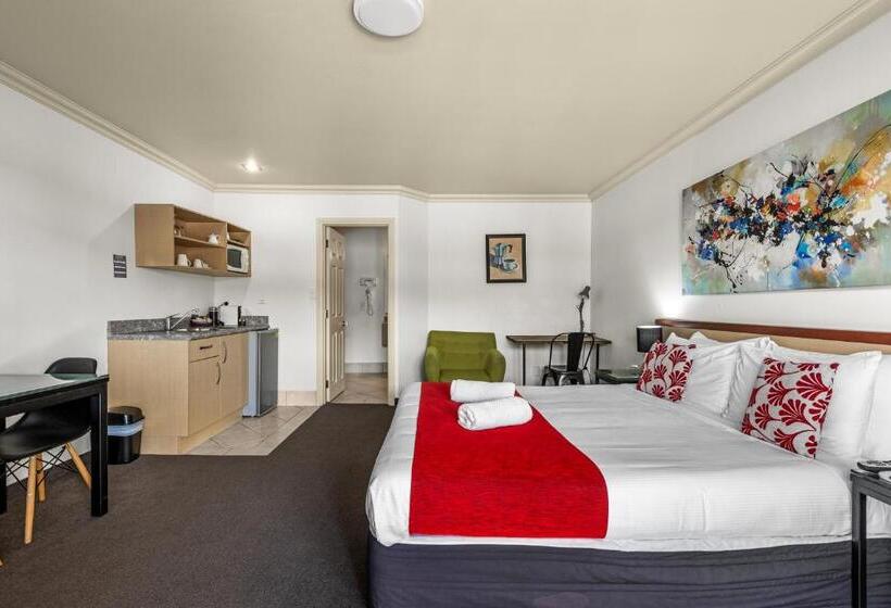 Tuscany Villas Whakatane