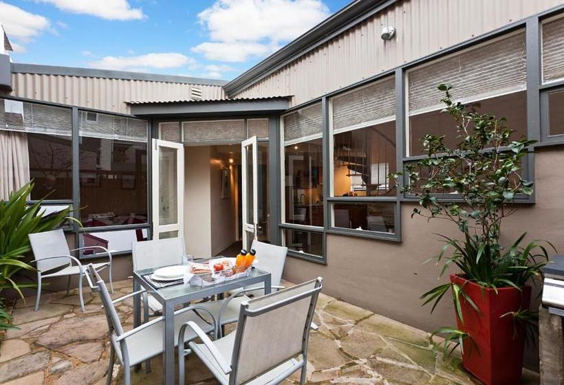 Twofourtwo Boutique Apartments