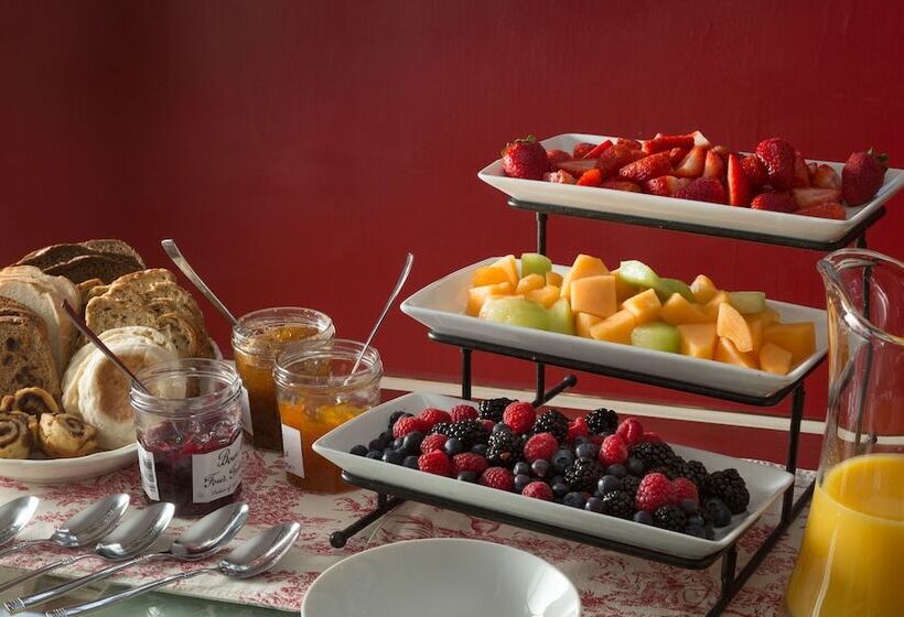 تختخواب و صبحانه Hampton Terrace Inn