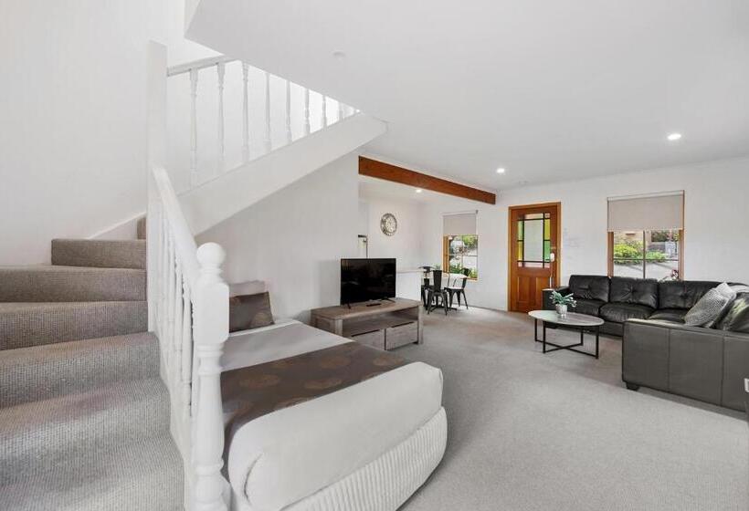 住宿加早餐 Hideaway On George