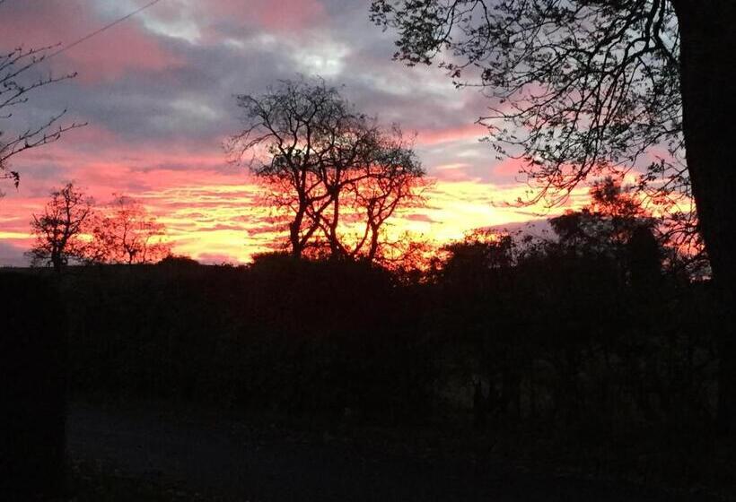 민박 Lodge At Lochside