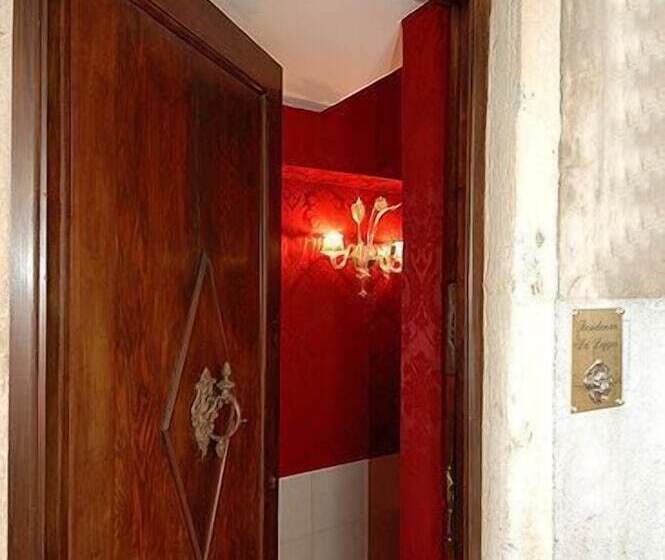 تختخواب و صبحانه Residenza La Loggia