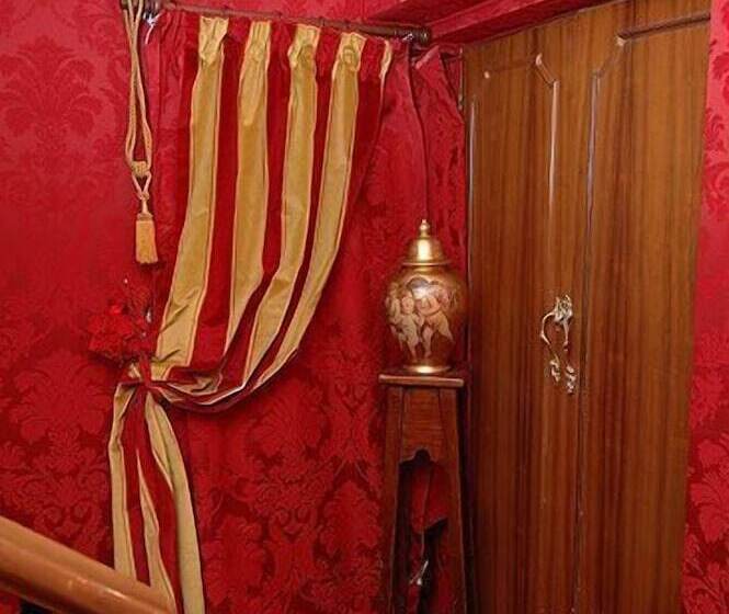 تختخواب و صبحانه Residenza La Loggia