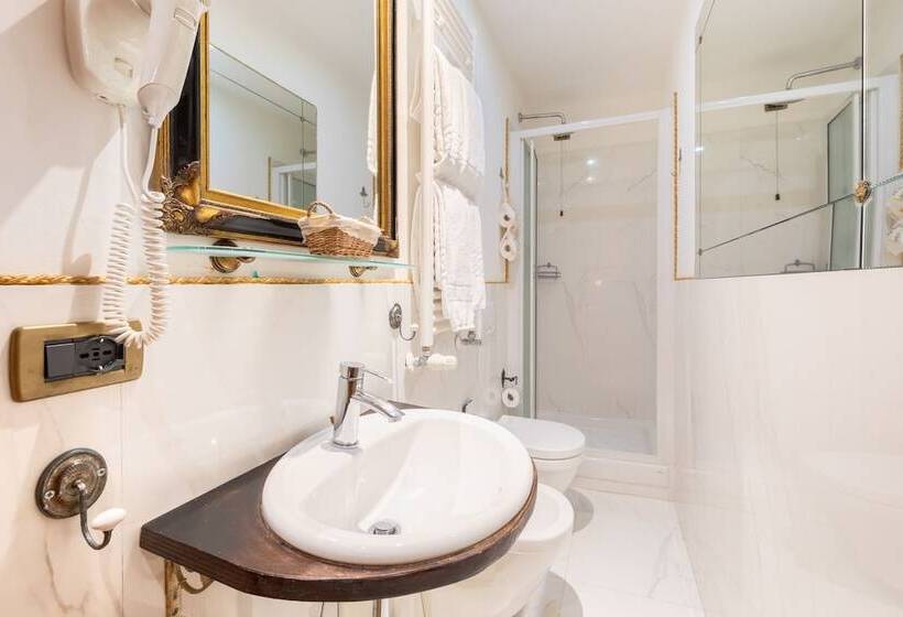 تختخواب و صبحانه Residenza La Loggia