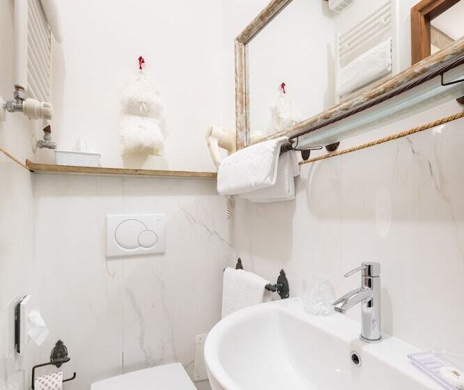 تختخواب و صبحانه Residenza La Loggia