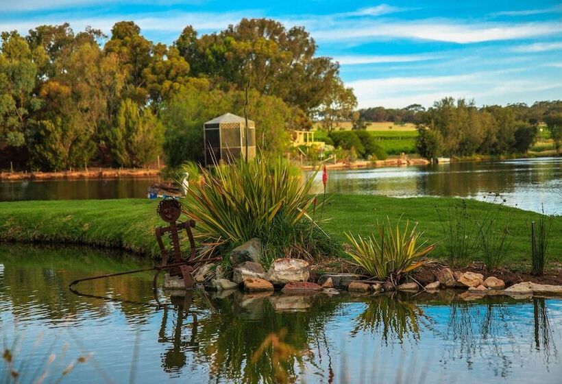 تختخواب و صبحانه Stonewell Cottages And Vineyards