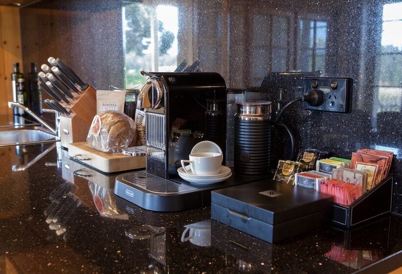 تختخواب و صبحانه Stonewell Cottages And Vineyards