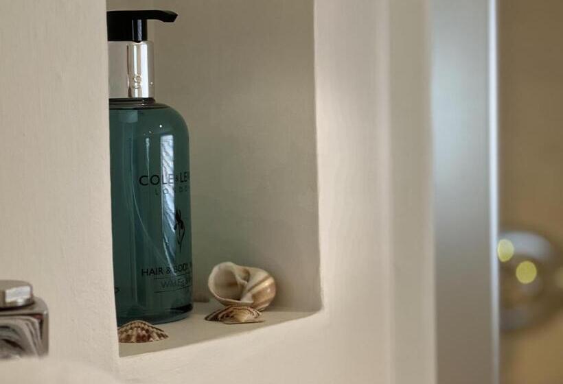 تختخواب و صبحانه Tate House