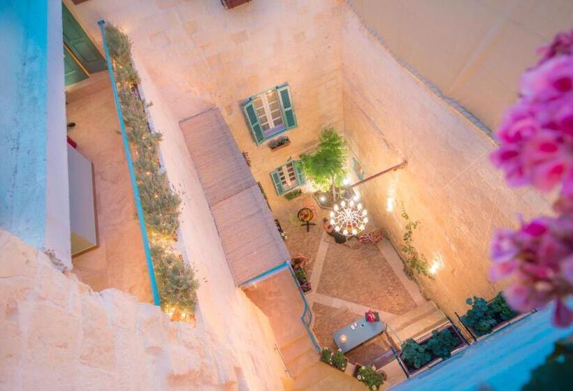 تختخواب و صبحانه The Vincent