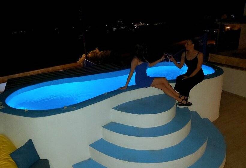 Honeymoon Beach Studios