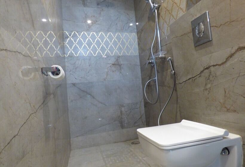 مسافرخانه Maya Hotel & Restaurant