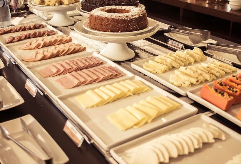 Отель 10 Ponta Grossa