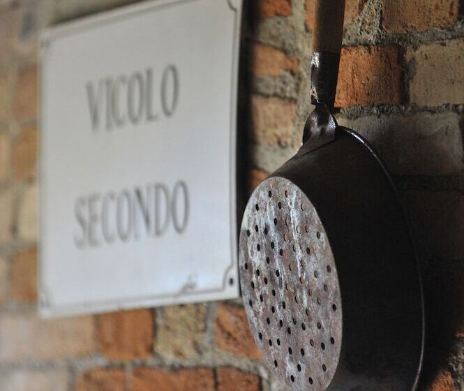 בית מלון כפרי Albergo Diffuso Borgo Montemaggiore