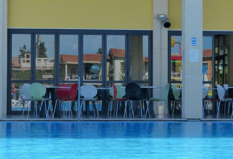 호텔 Belvedere Village