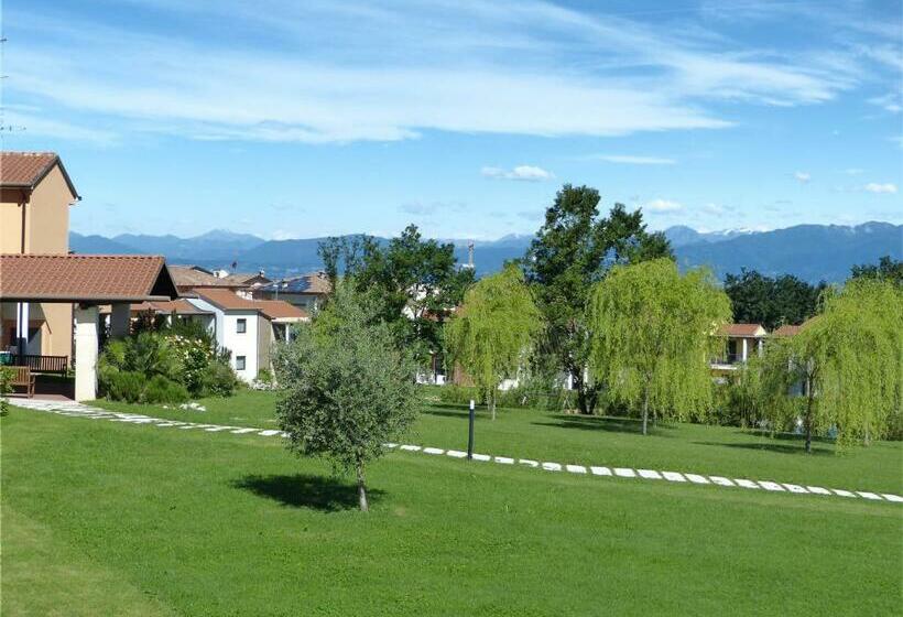 호텔 Belvedere Village