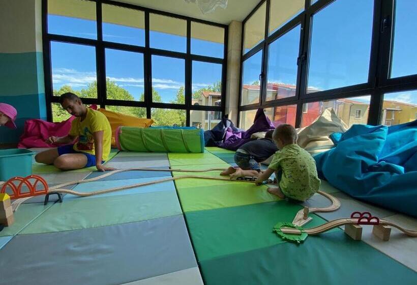 호텔 Belvedere Village