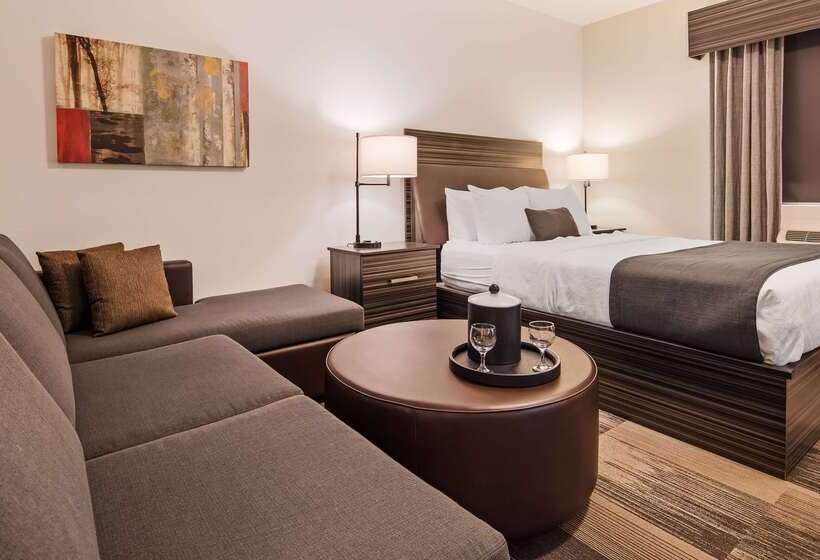 בית מלון כפרי Best Western Plus Airport Inn & Suites