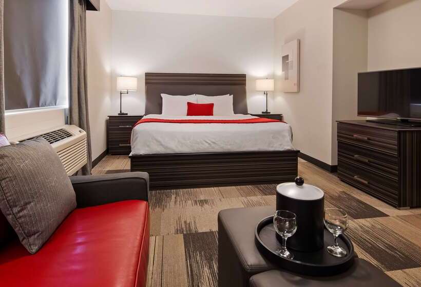 בית מלון כפרי Best Western Plus Airport Inn & Suites