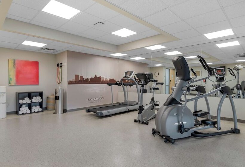 בית מלון כפרי Best Western Plus Airport Inn & Suites