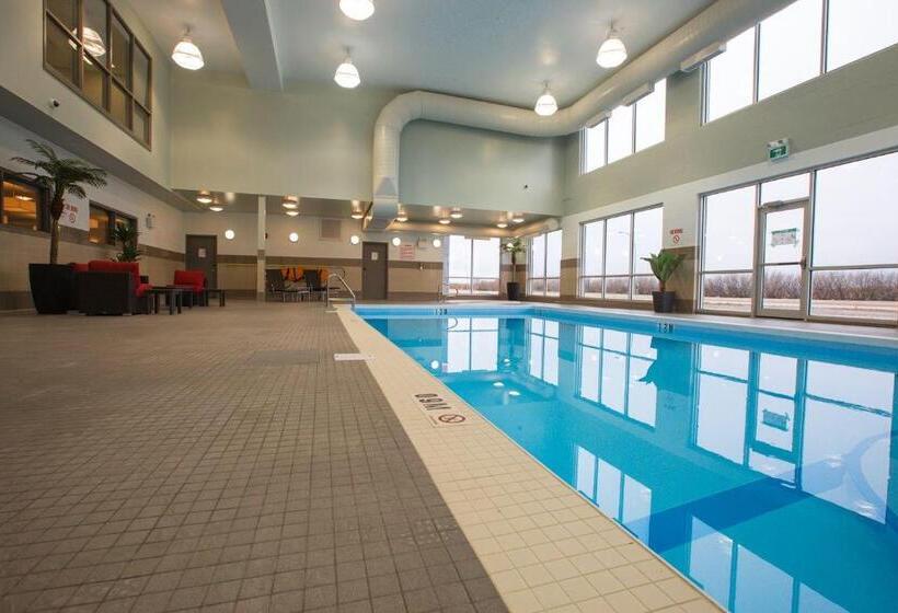 בית מלון כפרי Best Western Plus Airport Inn & Suites