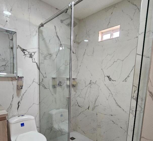 هتل Carolina Del Mar