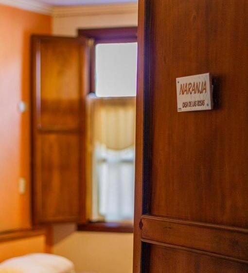 هتل Casa De Las Rosas