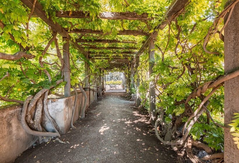 호텔 Castello Di Montegufoni By Posarellivillas