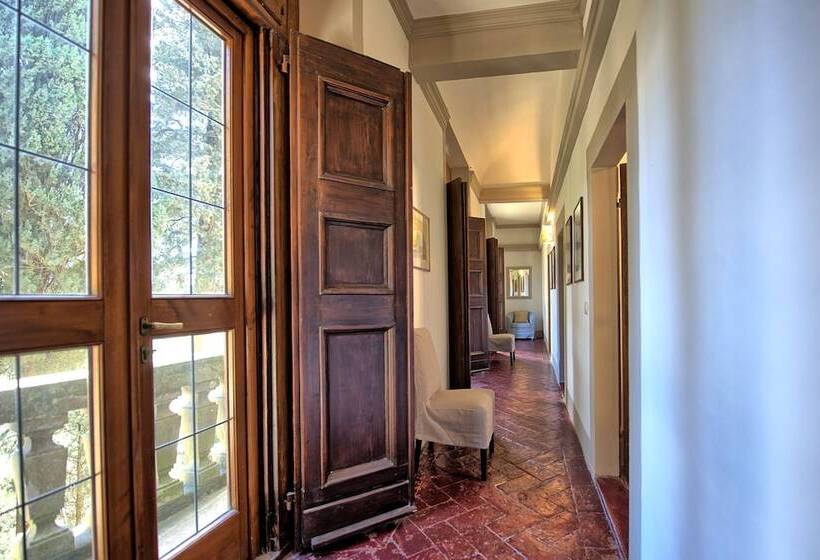 호텔 Castello Di Montegufoni By Posarellivillas