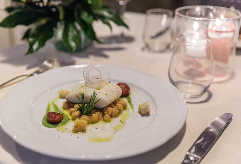 호텔 Castello Di Montegufoni By Posarellivillas