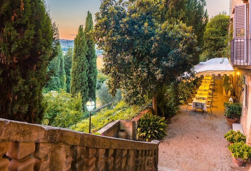 호텔 Castello Di Montegufoni By Posarellivillas