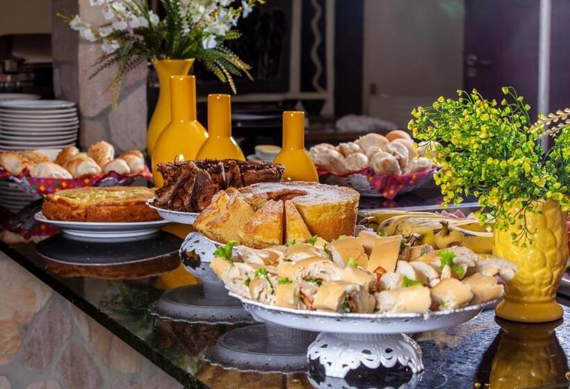 בית מלון כפרי Castelo Beach