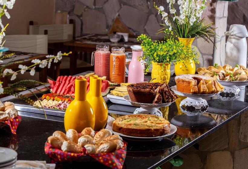 בית מלון כפרי Castelo Beach