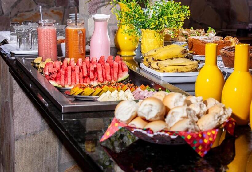 בית מלון כפרי Castelo Beach