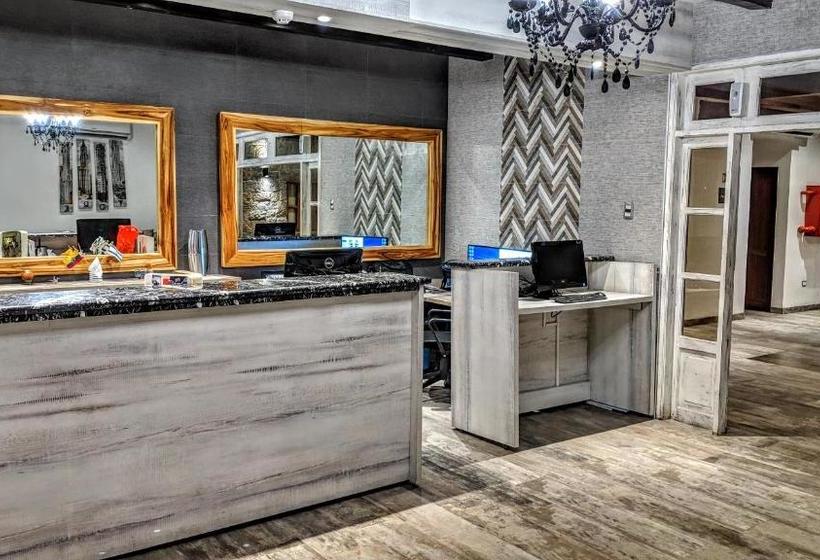 هتل Cedros Inn Boutique