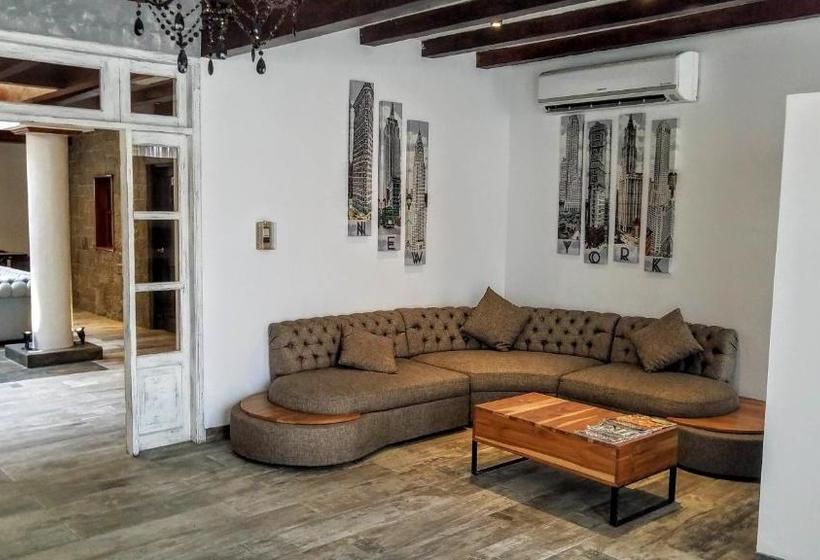 هتل Cedros Inn Boutique