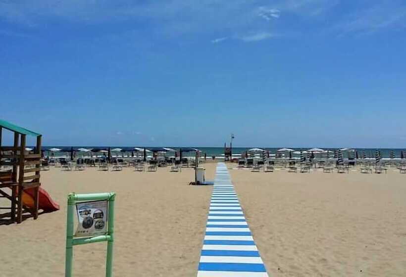 هتل Centro Di Soggiorno Il Belvedere