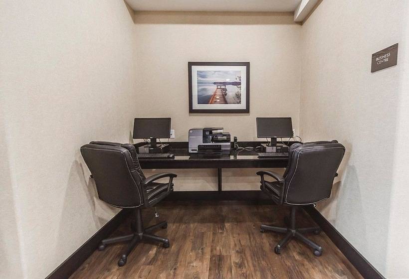 בית מלון כפרי The Kanata Bonnyville