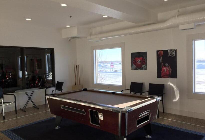 בית מלון כפרי The Kanata Bonnyville