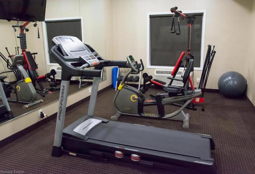 בית מלון כפרי The Kanata Bonnyville